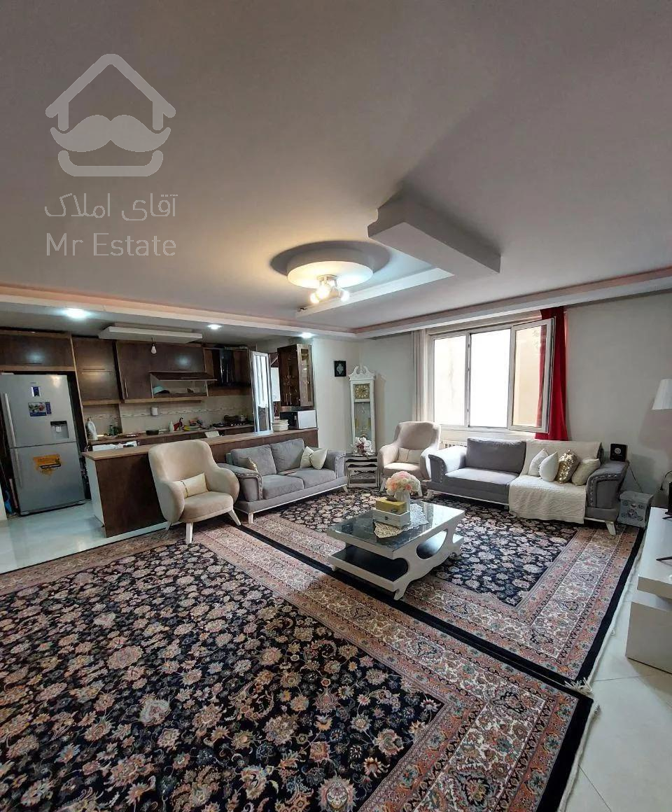 ۹۰ متر / ۶ ساله / سالن پرده خور / شهر زیبا