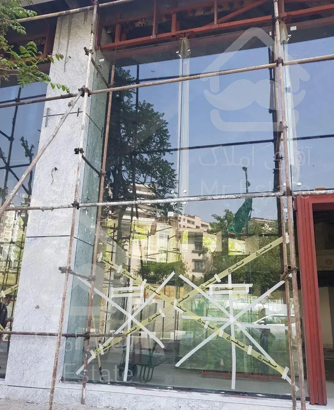 اجاره تجاری ۳۲۰ متر بر ولی عصر