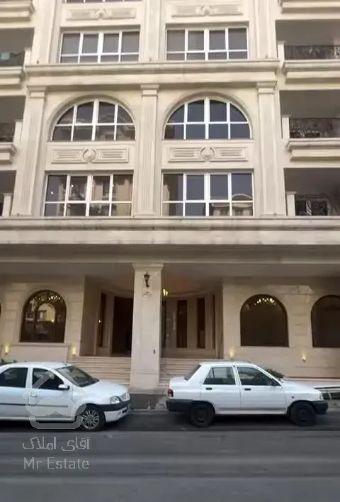 ولنجک ۳۰۰ متر ۴ خواب / سویت مجزا / نقشه بی نظیر