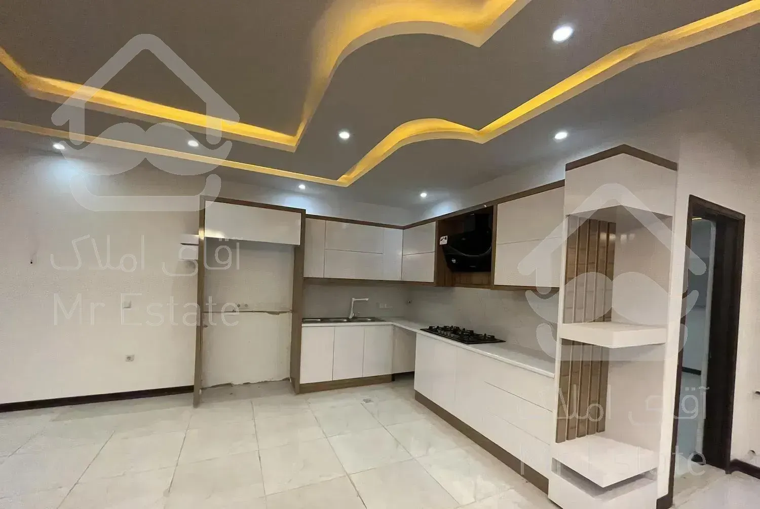 ویلا نوساز استخر نما سنگی سند شش دانگ ۱۸۰ متری