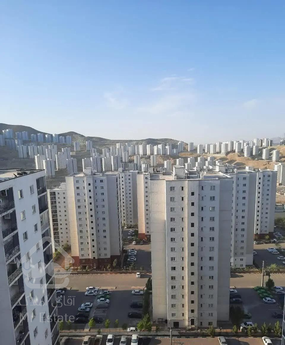 آپارتمان ۸۹ متری فاز ۱۱ دره آرا مناسب سرمایه گذاری