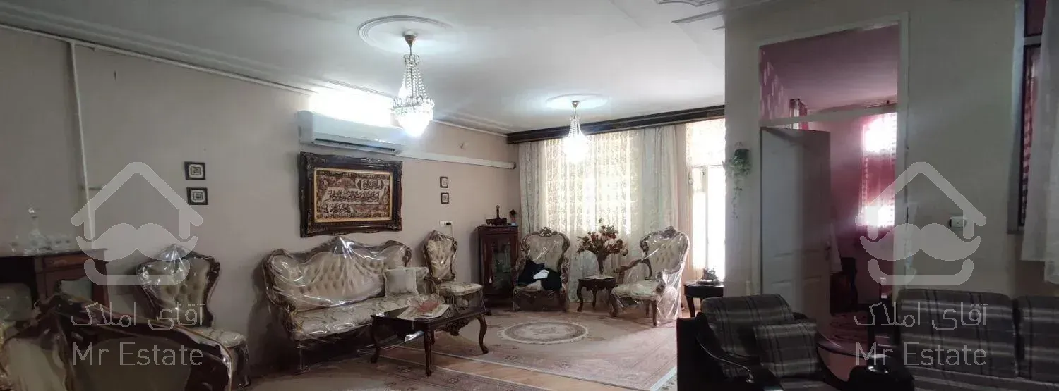 ۱۴۴ متر ویلایی خیابان انقلاب (آراسته)