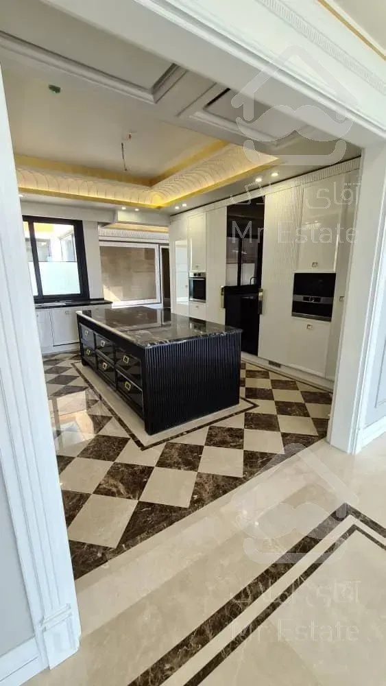 ۳۳۰ متر برج باغ زعفرانیه