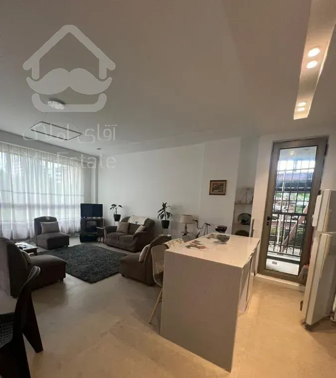 فروش واحد مدرن روبروی برج ها