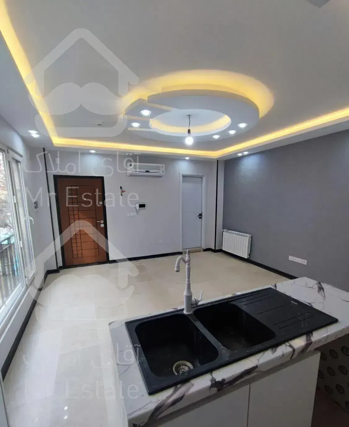 قلهک ۵۲متر ۱خواب مستر ۲پارکینگ