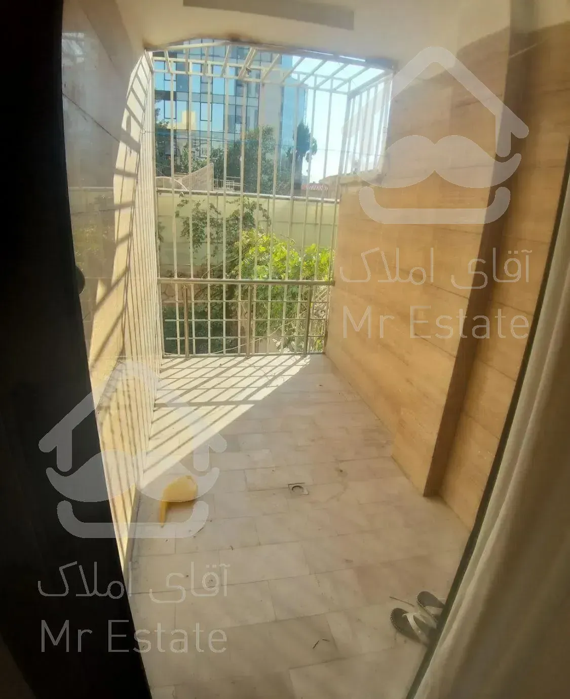 آرارات ۲۰۰ متر ۳ خواب رهن و اجاره