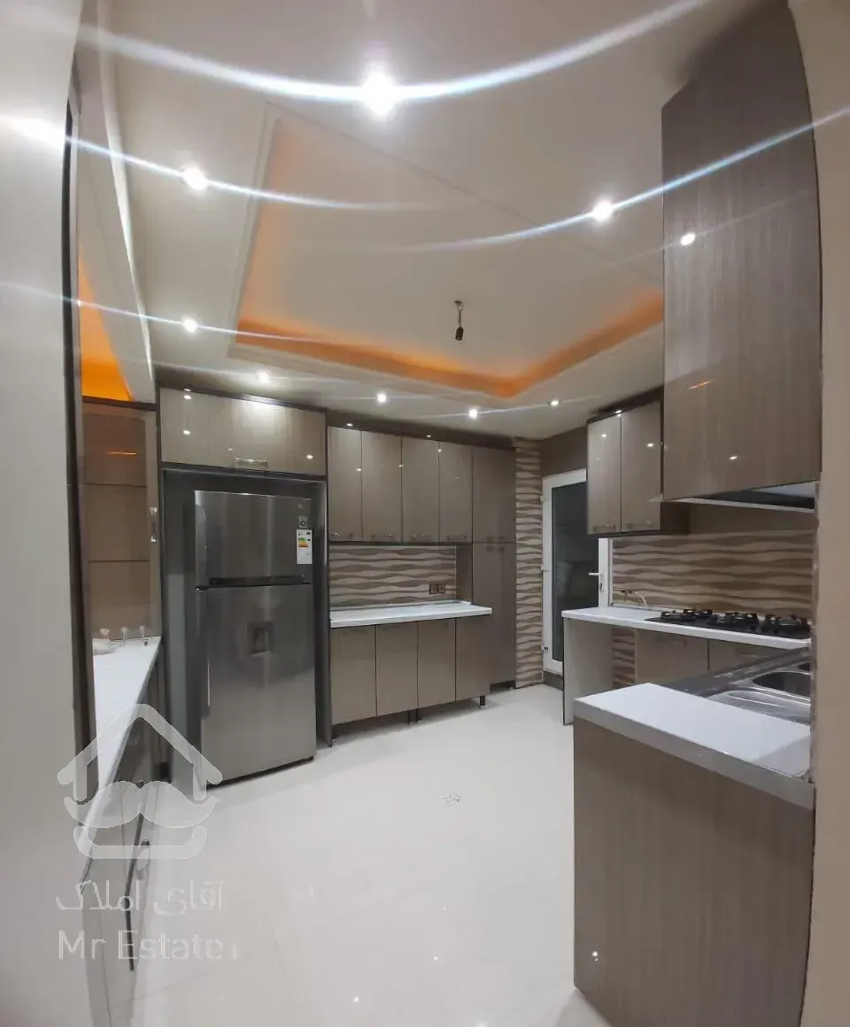 آپارتمان ۱۳۰ متری دو خوابه هنزک