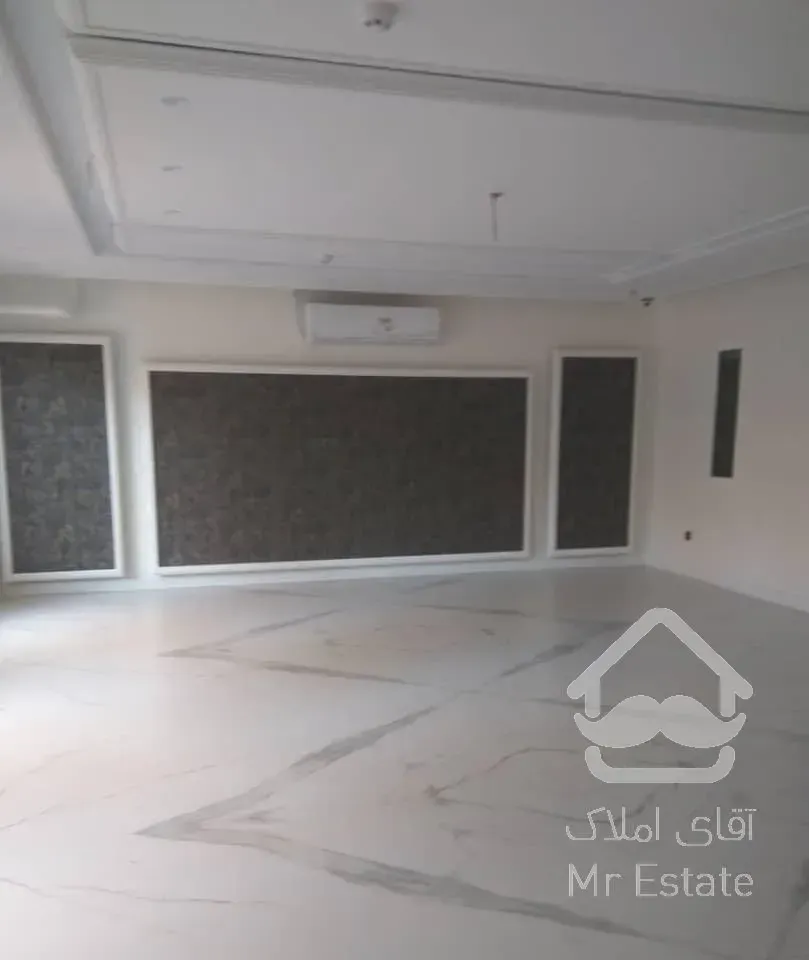 ۱۵۵ متر آپارتمان نوساز در  منطقه