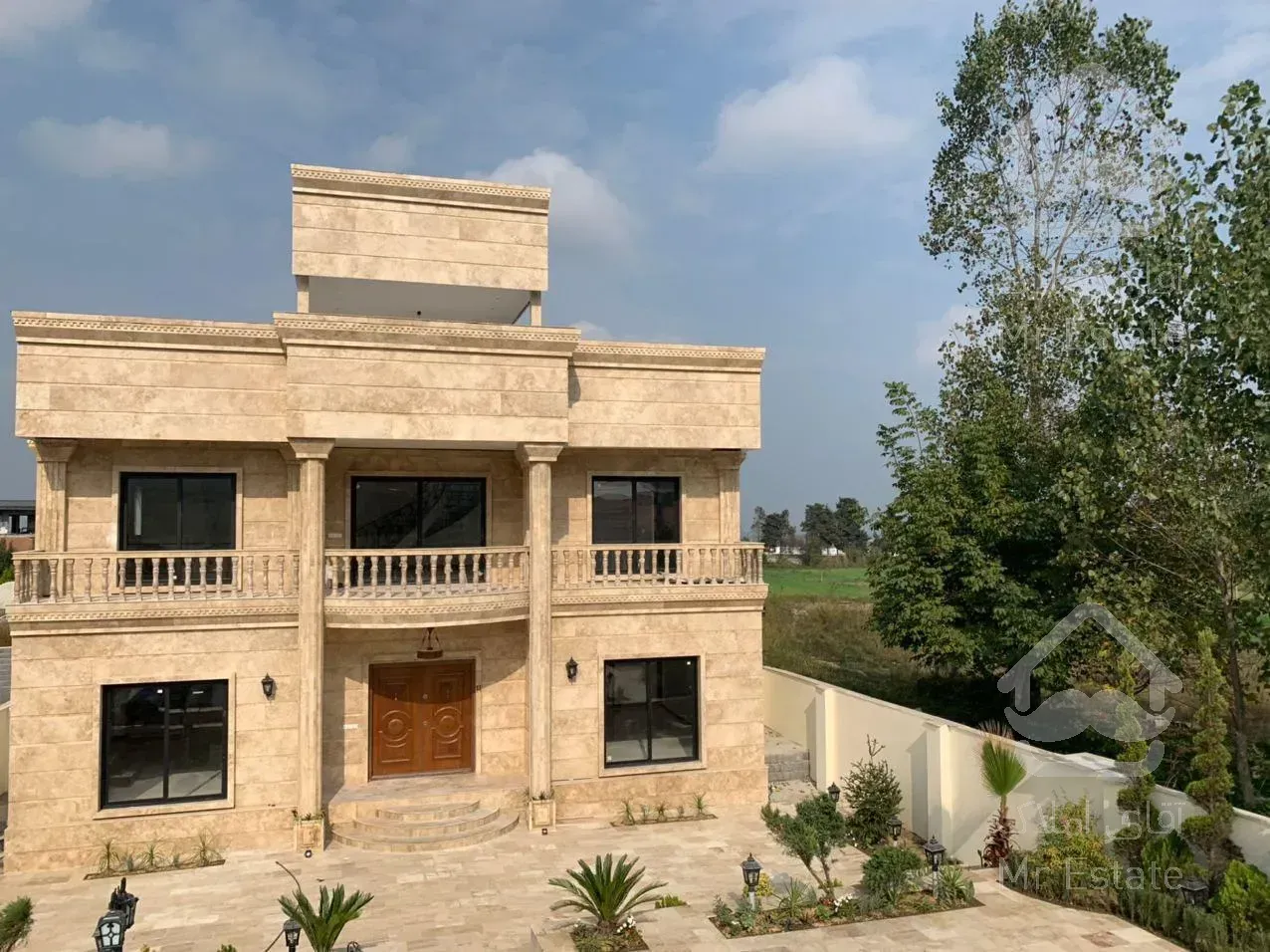 فروش ویلا ۵۰۰ متری