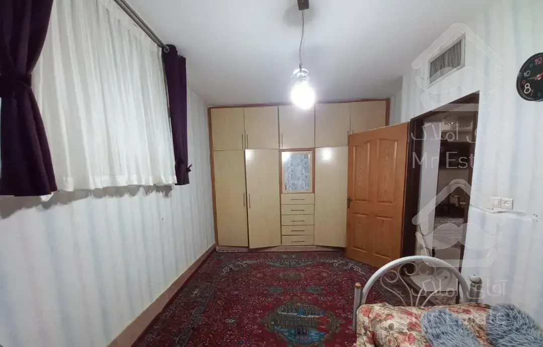 اپارتمان ۱۳۰ متری ملک شهر