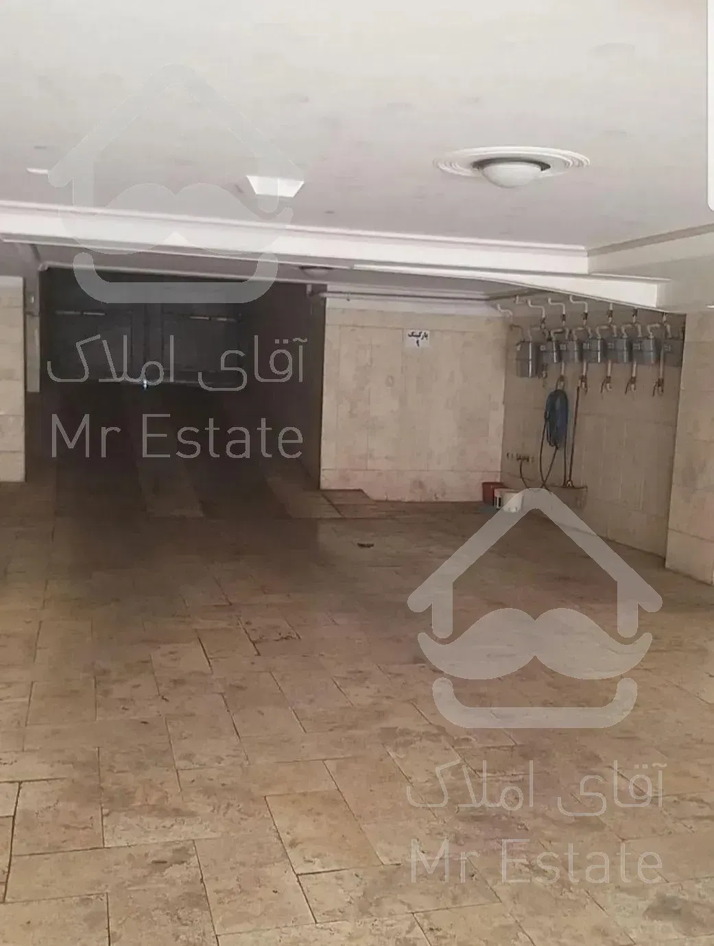 واحد یک تکه دارای سرویس بهداشتی وفرنگی ،حمام