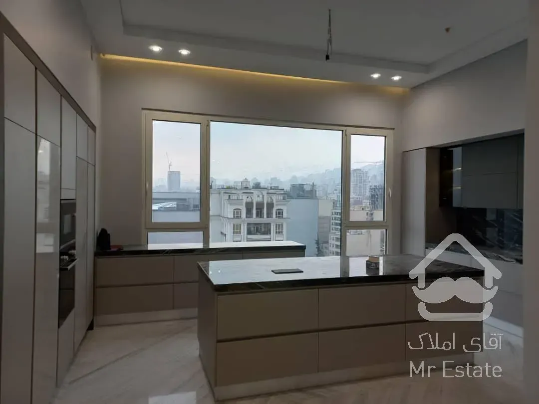 فروش آپارتمان فرمانیه 300  متر اکازيون