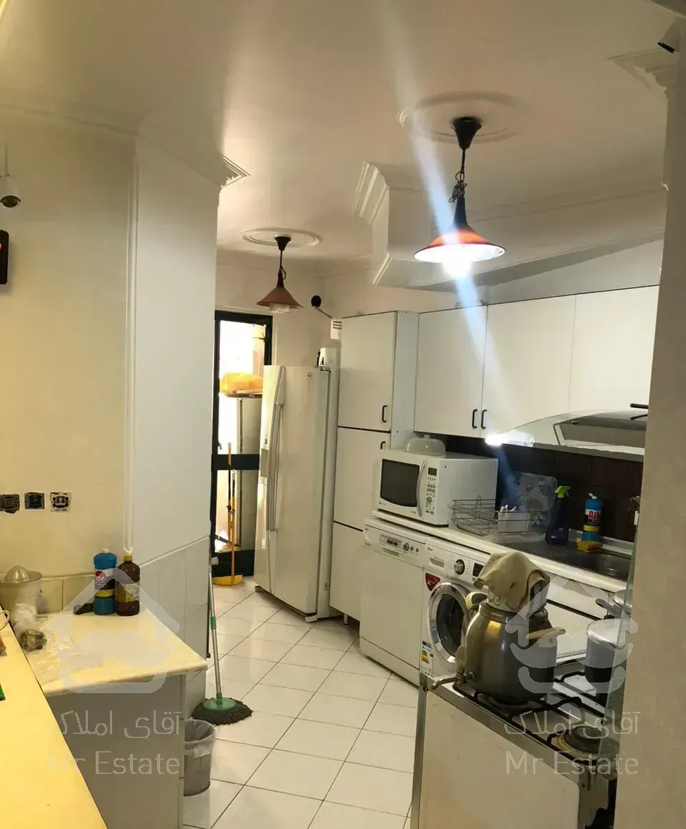 ۱۲۰مترس سه خواب افتاب گیر  ونک /شیخ بهایی