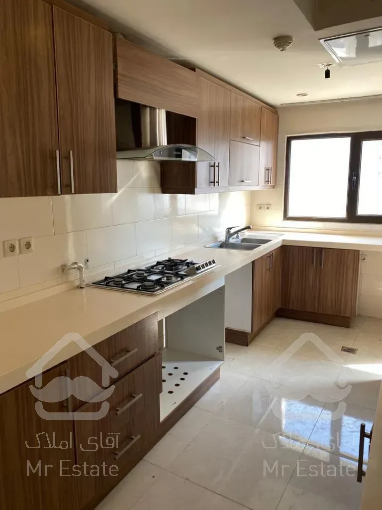 ۱۴۰ متر / سه خواب / فول / آفتاب ۲۲ ، دهکده المپیک