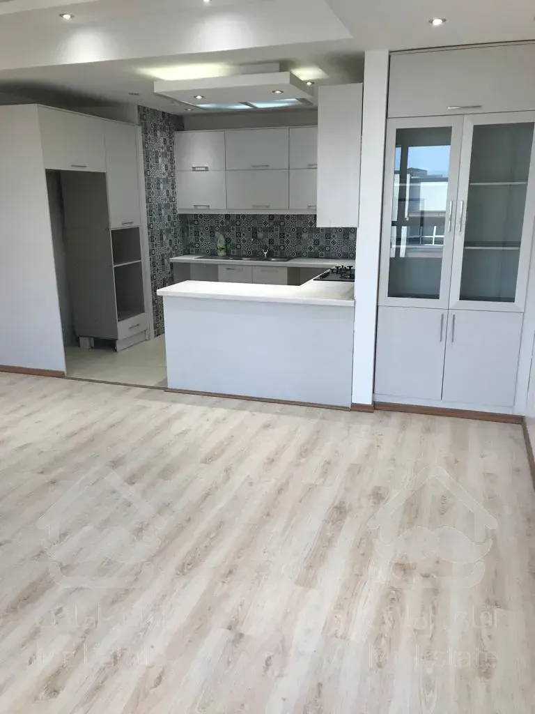 آپارتمان ۱۰۷ متری سعادت آباد