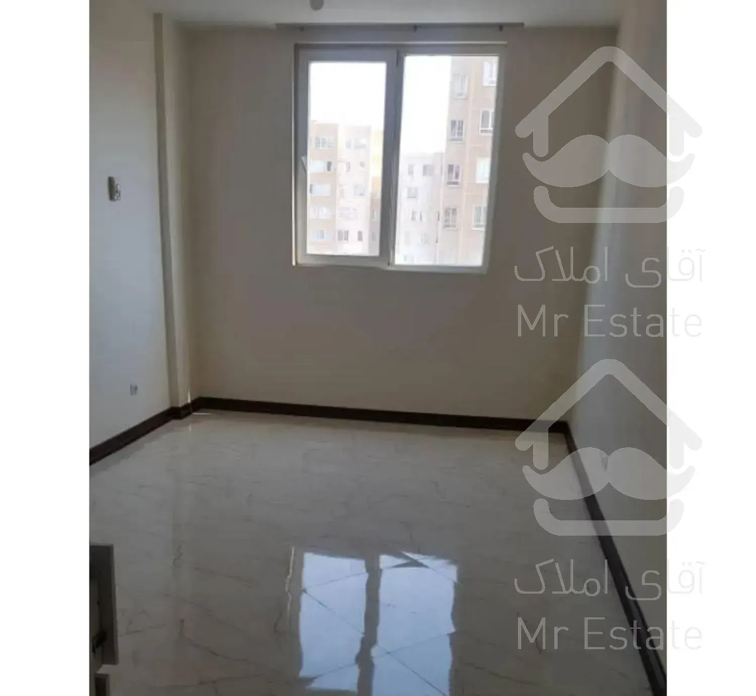 آپارتمان ۱۱۳متر /خوش نقشه /دریاچه