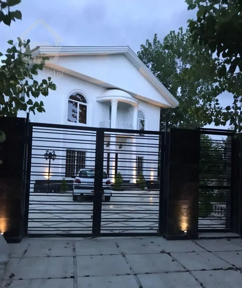 ۸۰۰ متر ویلا کاخ گیلان