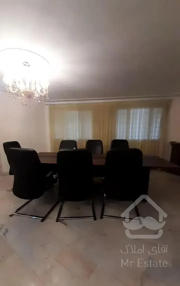 رهن آپارتمان ۲۰۰ متری ۴ خوابه همکف در محمودیه