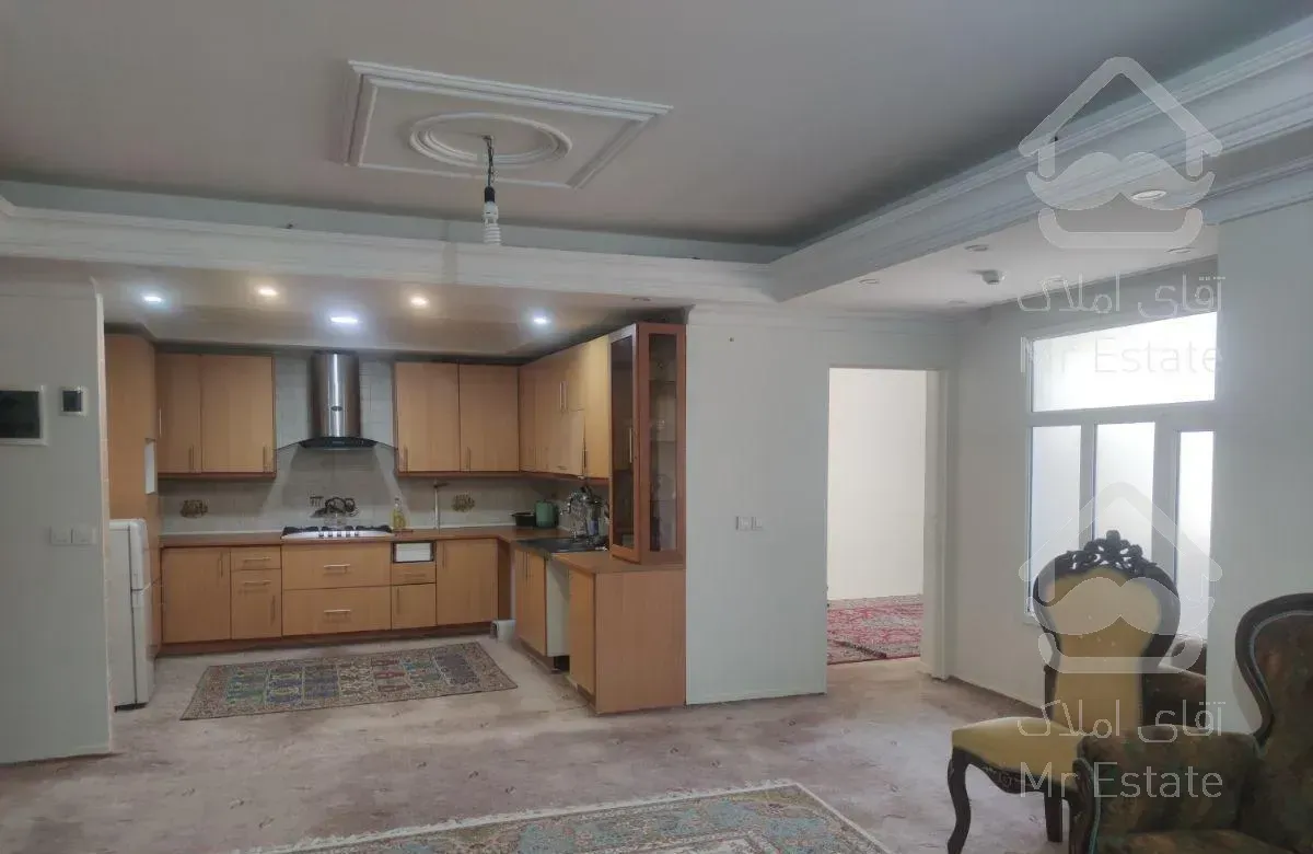 آپارتمان ۹۰متری  پادادشهر ۱۷غربی