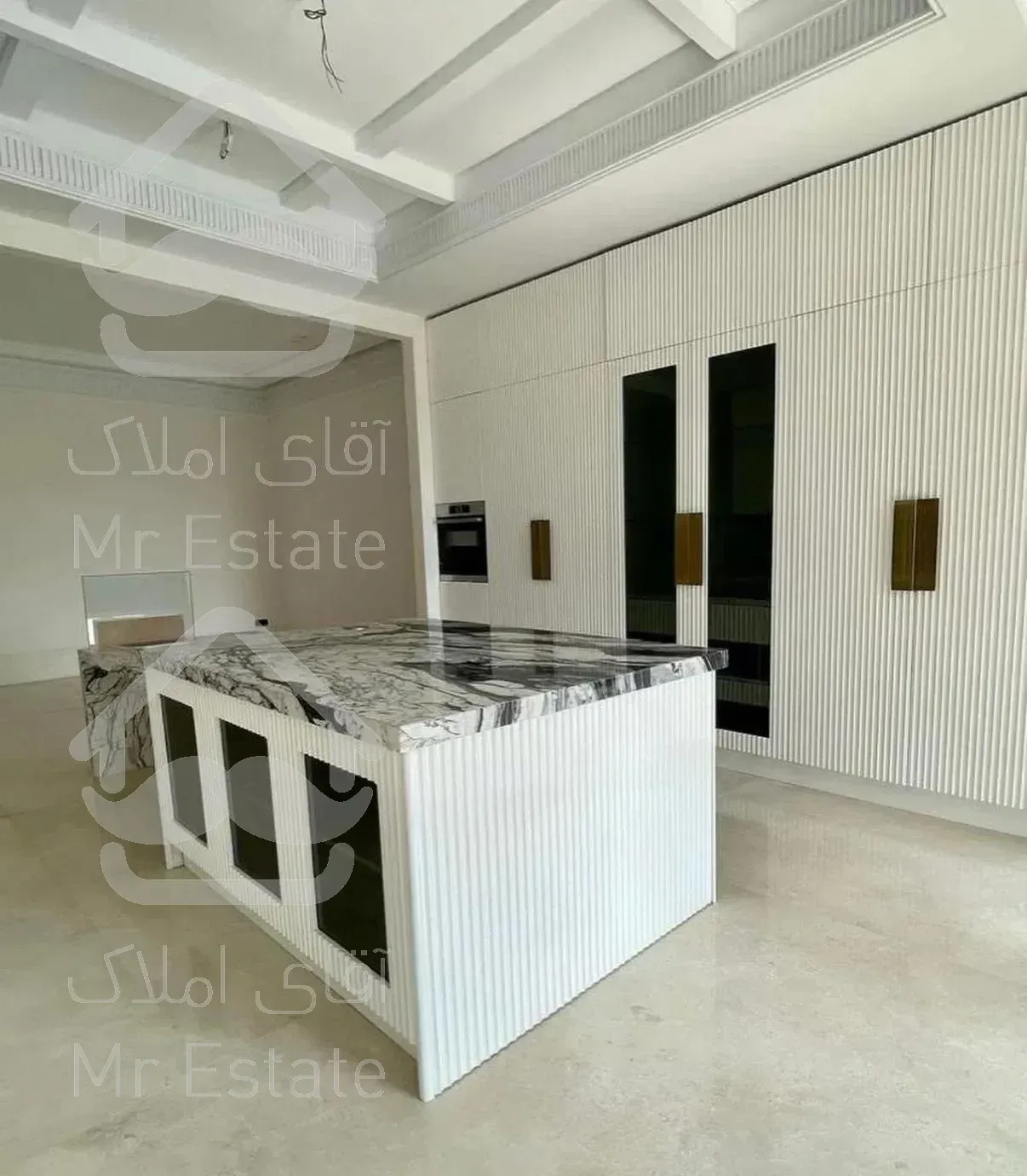 باغ فردوس ۲۳۰متر نوساز فول مشاعات