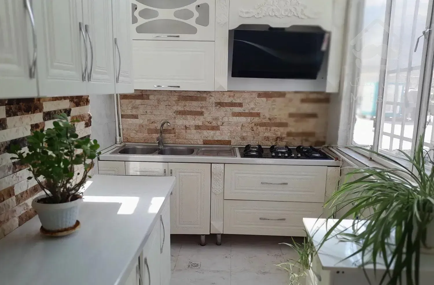 اپارتمان 65 متری فول بازسازی شده