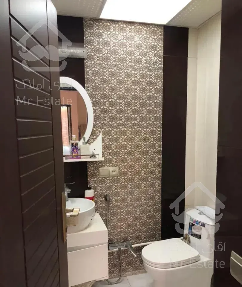 ۱۳۰ متر ونک/۳خواب/موقعیت اداری/تابلو خور