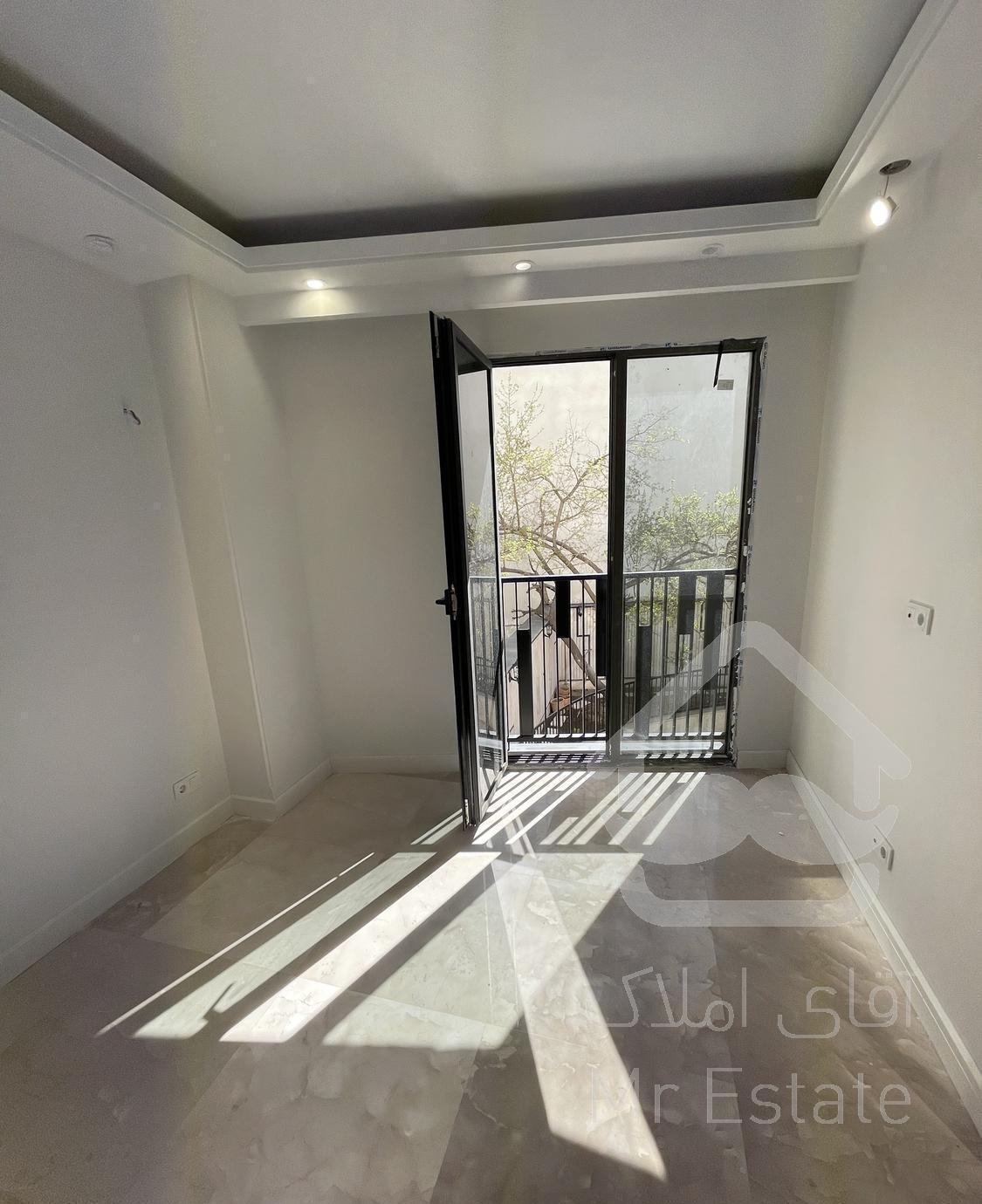 آپارتمان کلید نخورده خواجه عبدالله شمالی ۱۳۰ متر