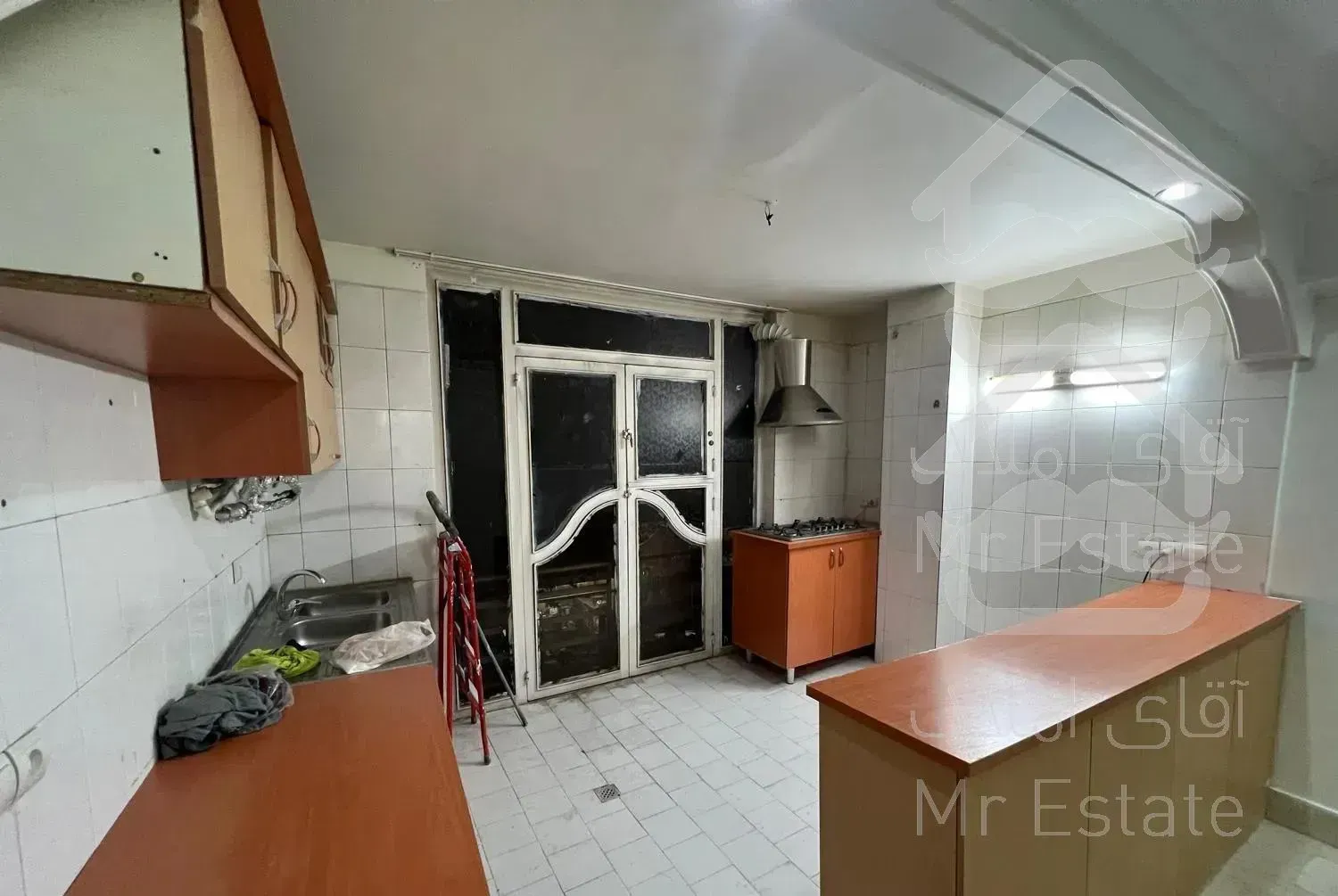 ۵۲ متر فول امکانات