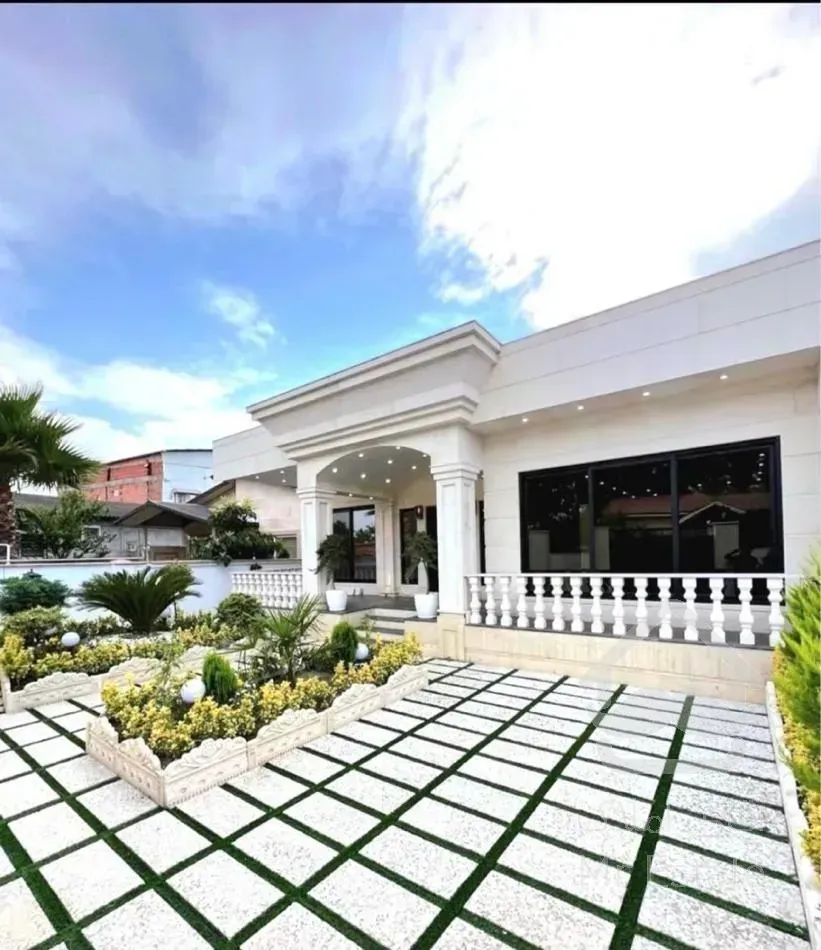 ویلاباغچه کلاسیک/استخرداخلی/نزدیک ساحل و جنگل