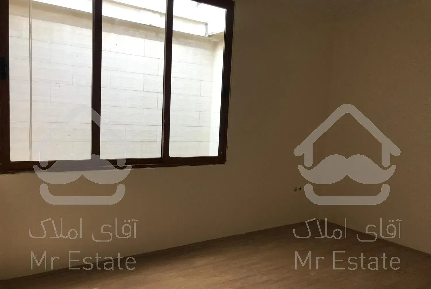 ۱۵۰متر  بالای کاج روبه آفتاب