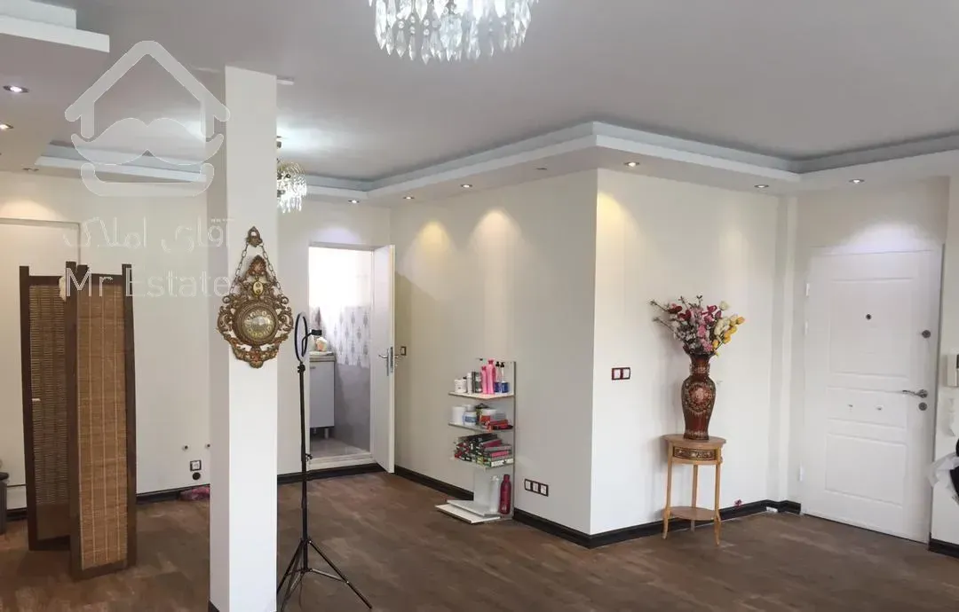 75متر اداری فول بازسازی شده طبقه دوم رو به نما