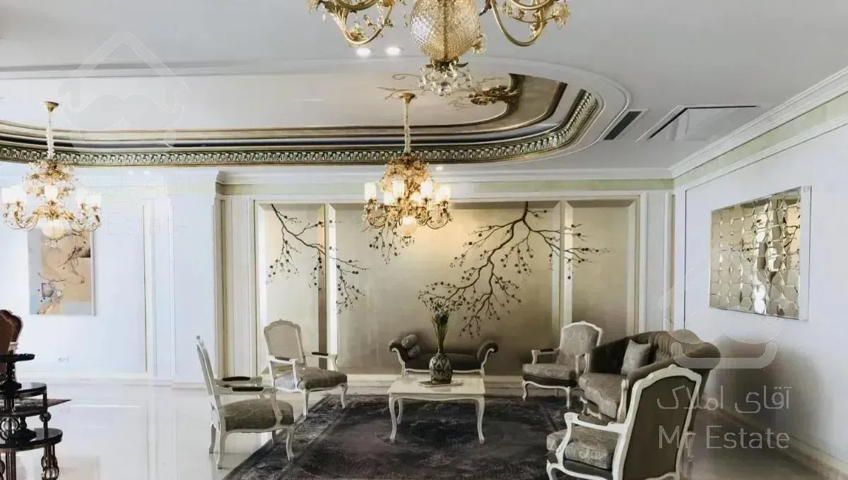 واحد ۱۳۰ متری سه خواب (عقیلی)