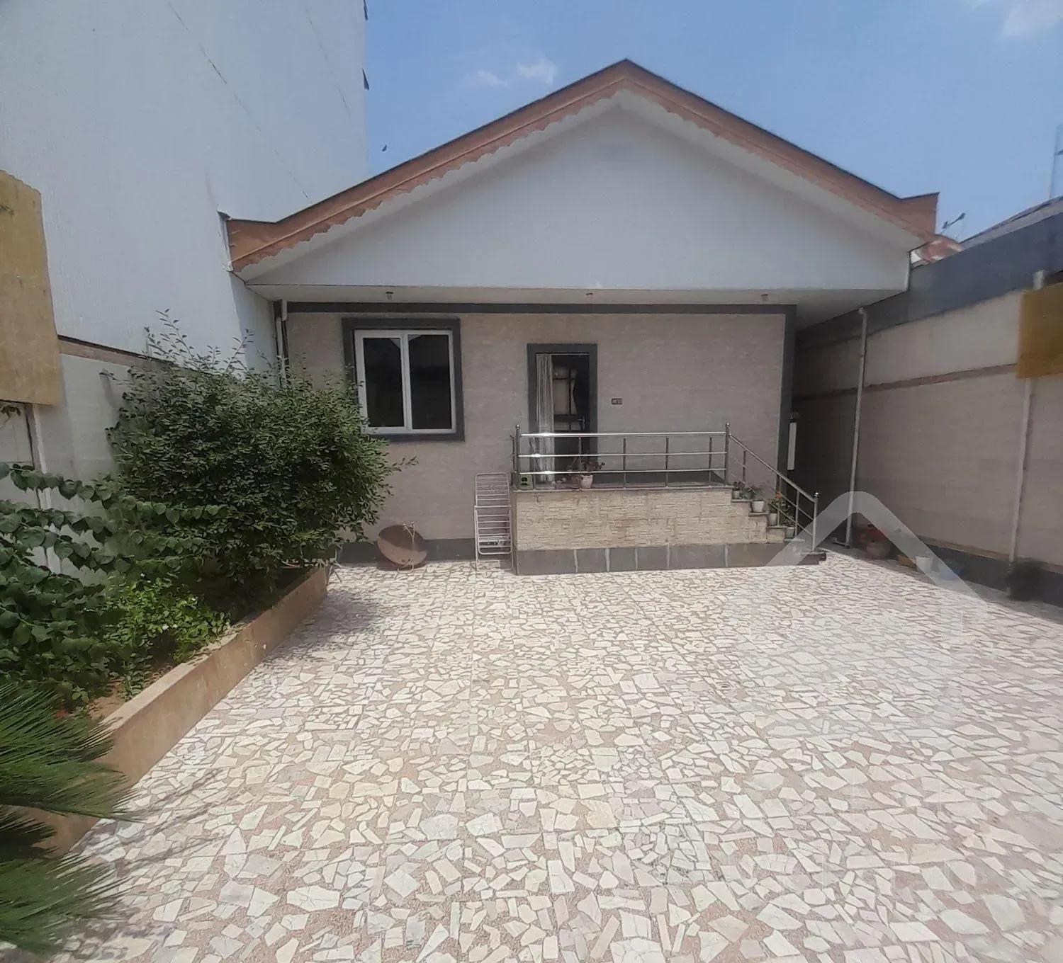 فروش خانه ویلایی ۲۰۲ متری ابوذر سند تک برگ