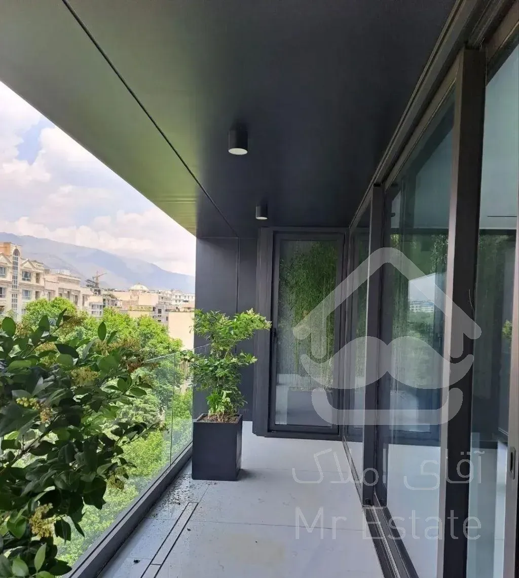 ۸۰متر / دو خوابه / تاپ متریال / سوپرسازه