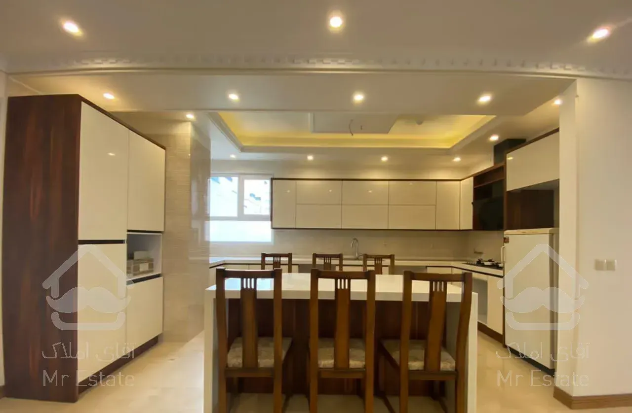 فرمانیه شرقی محدوده سنبل ویلایی 3واحدی 220متر