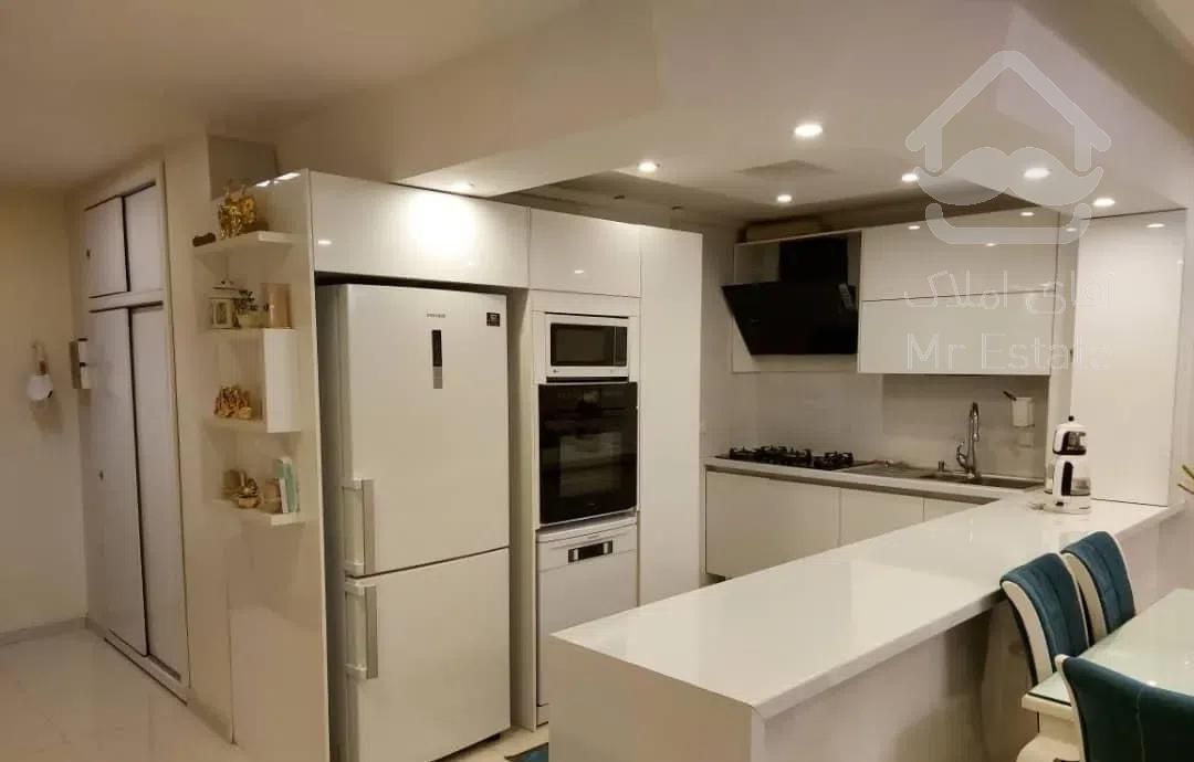 ۸۸ متر فول امکانات دوخواب واقع در شهران شمالی