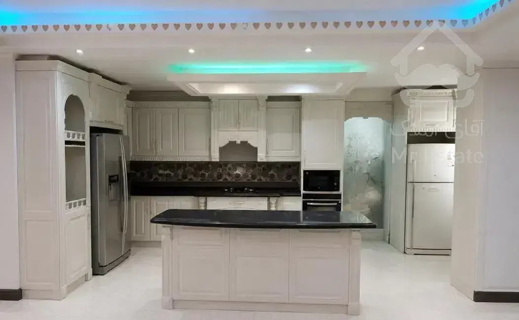 فروش واحد ۱۷۸ متری بسیج