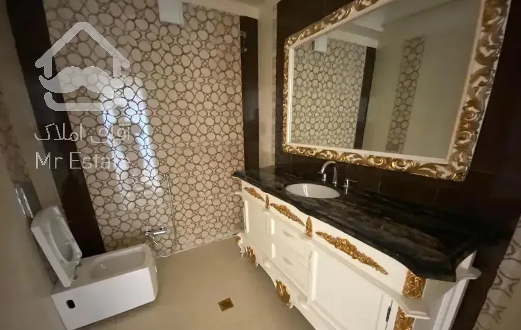 زعفرانیه ۳۳۰ متر با سوئیت مجزا منطقه کاخ نشین