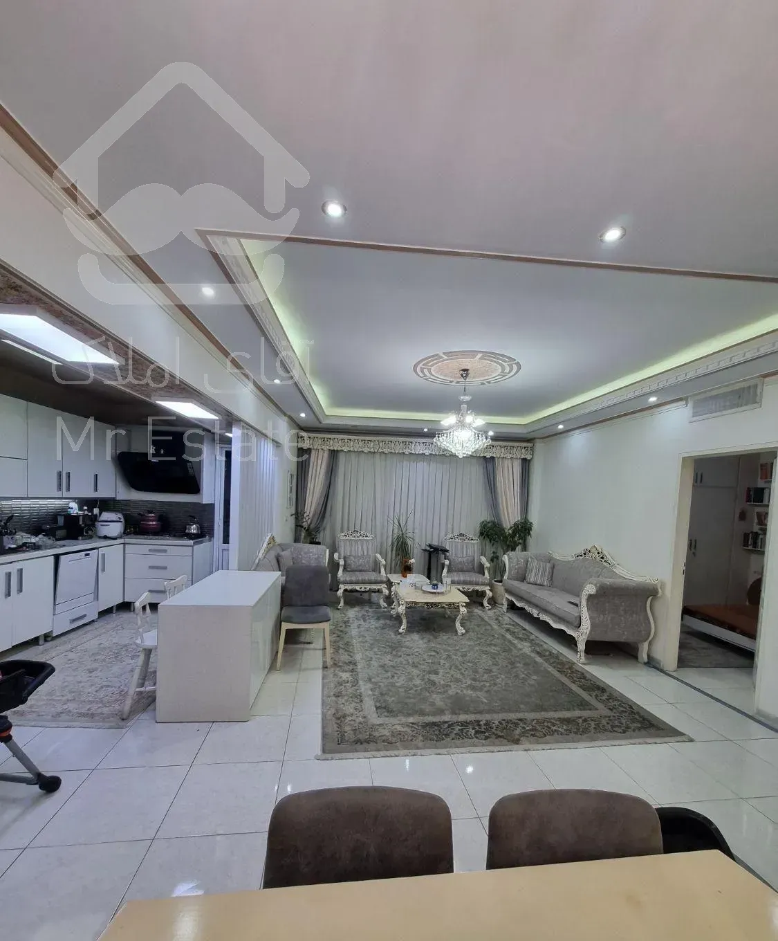 ۸۴متر/فول امکانات/بر نجارزادگان/شاهنشین/بی نظیر