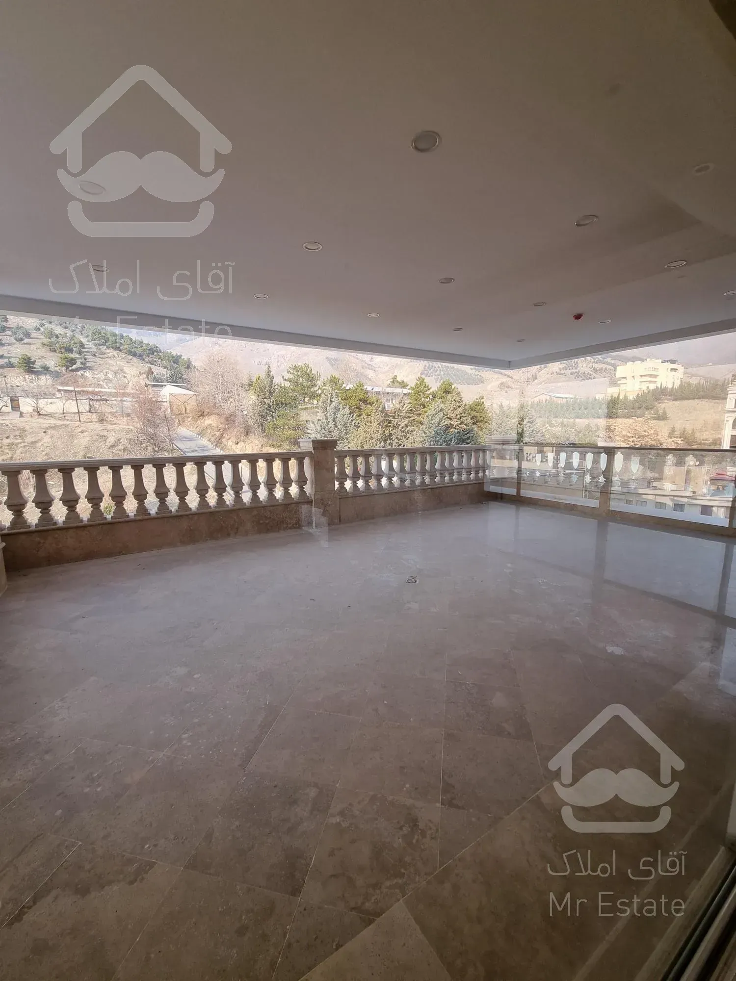 465 متر بهشت روی زمین