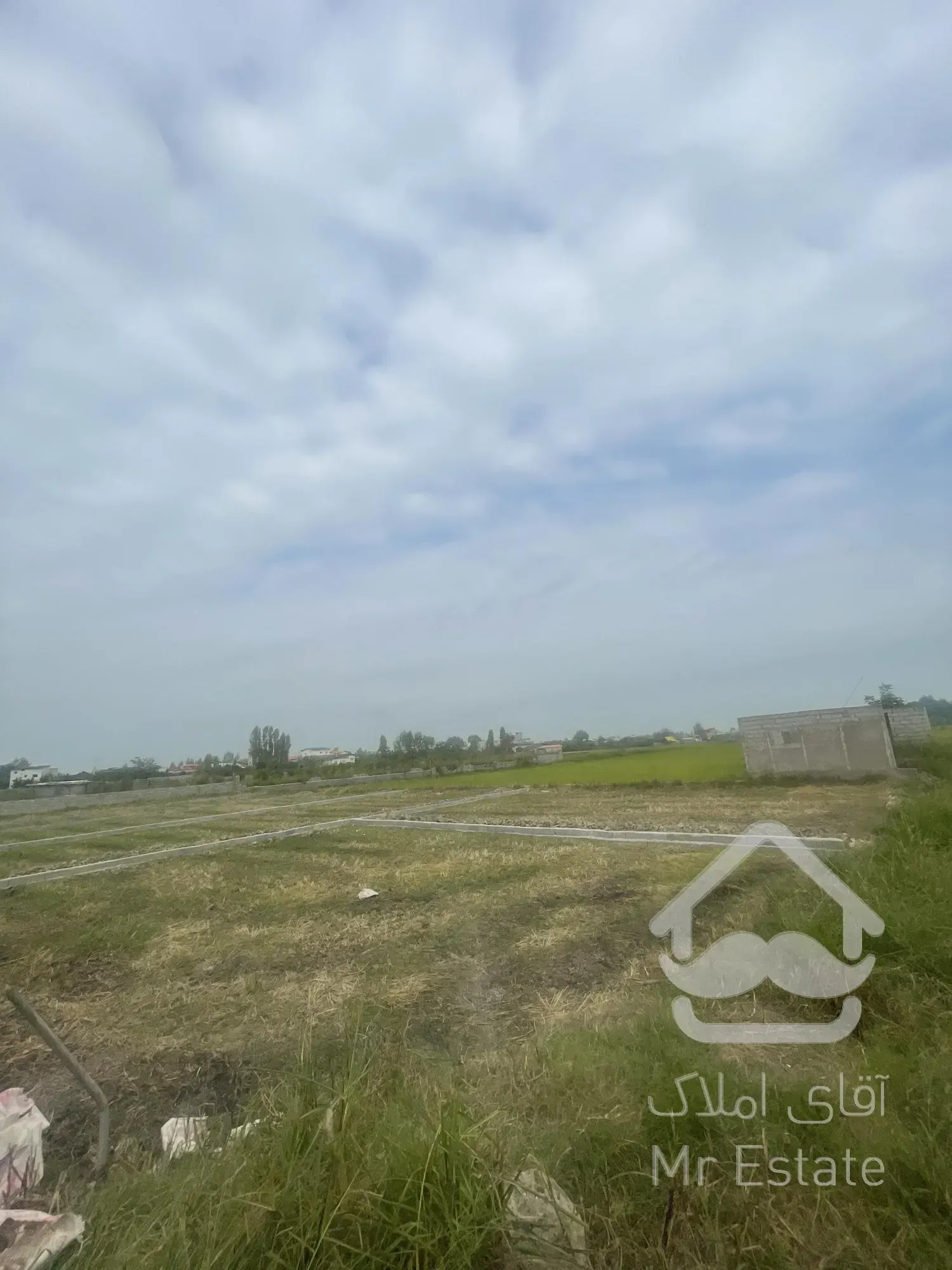 زمین ۲۰۰ متری ۲۸۰ میلیون