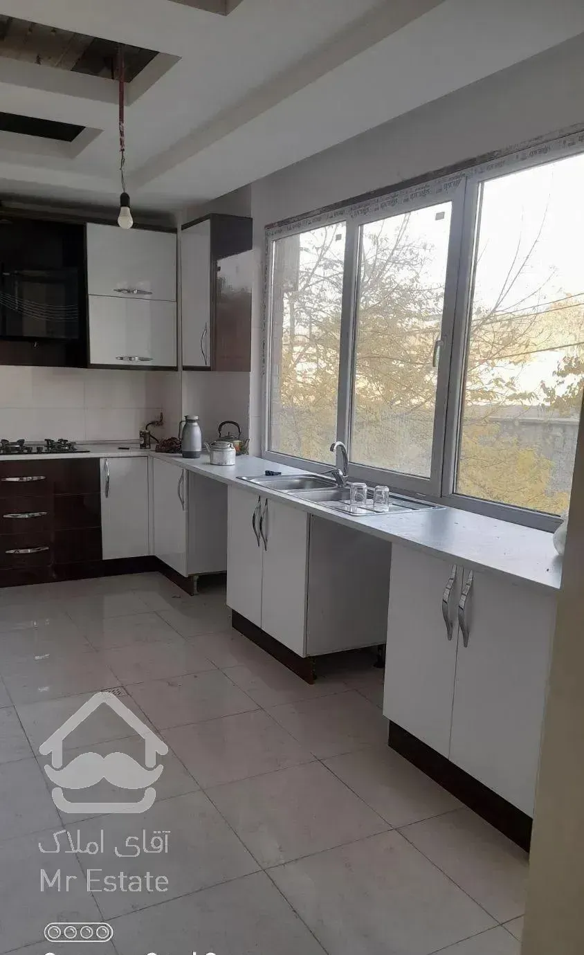 رهن و اجاره آپارتمان ۱۴۵متری(نوساز)در کوی ارغوان