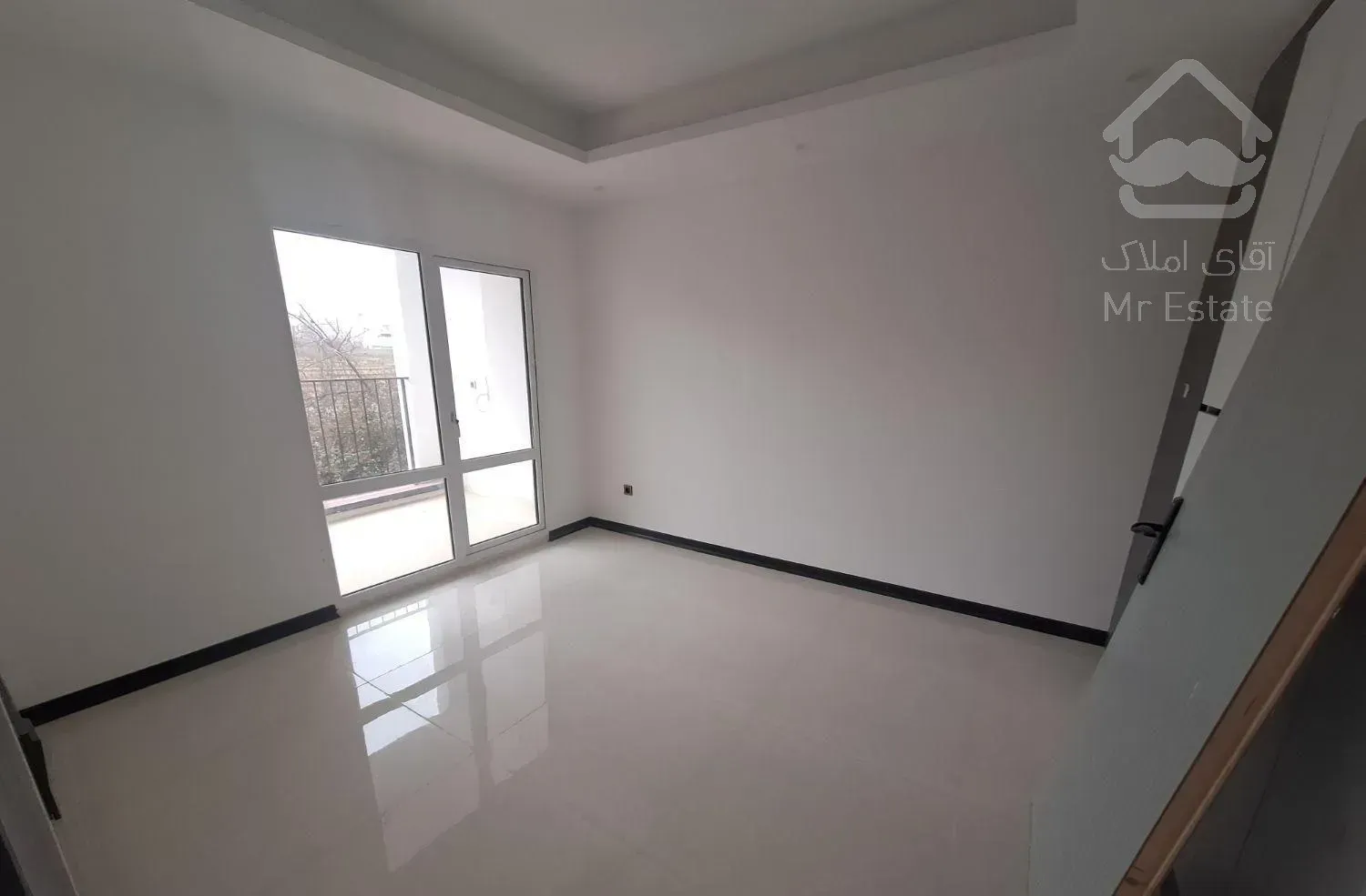 فروش آپارتمان ۹۰ متری ۲ خوابه رادیو دریا