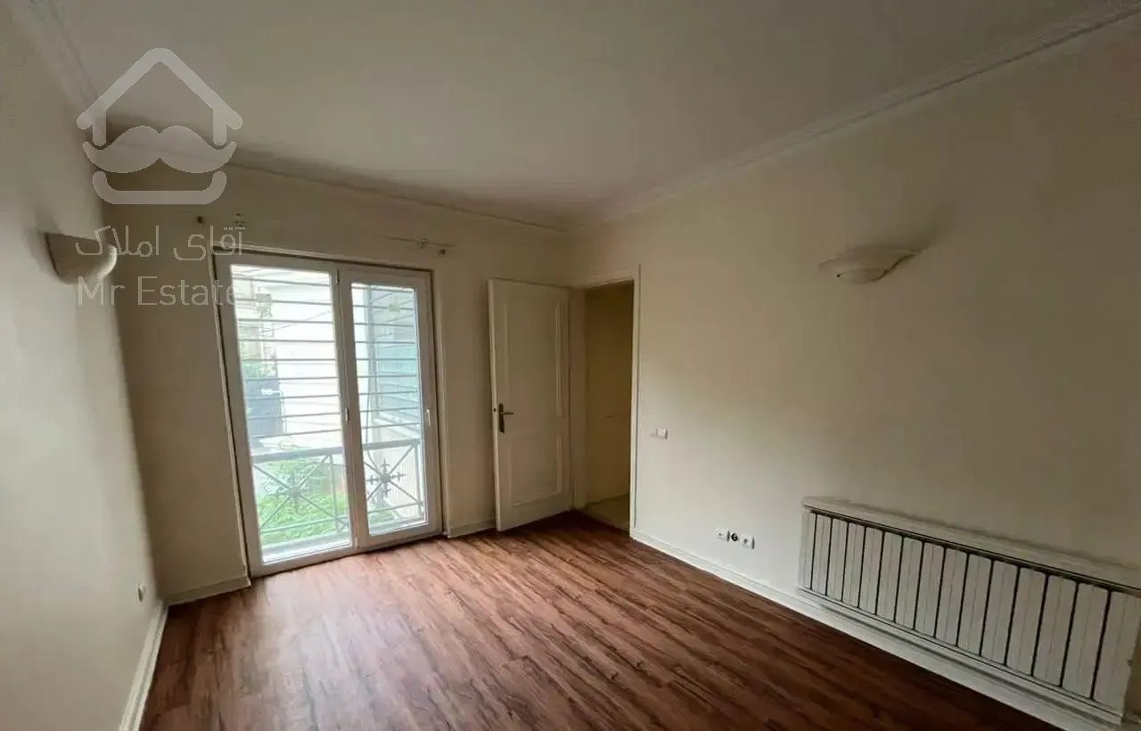 آپارتمان  ۱۳۷ متر ۳ خواب  مهماندوست