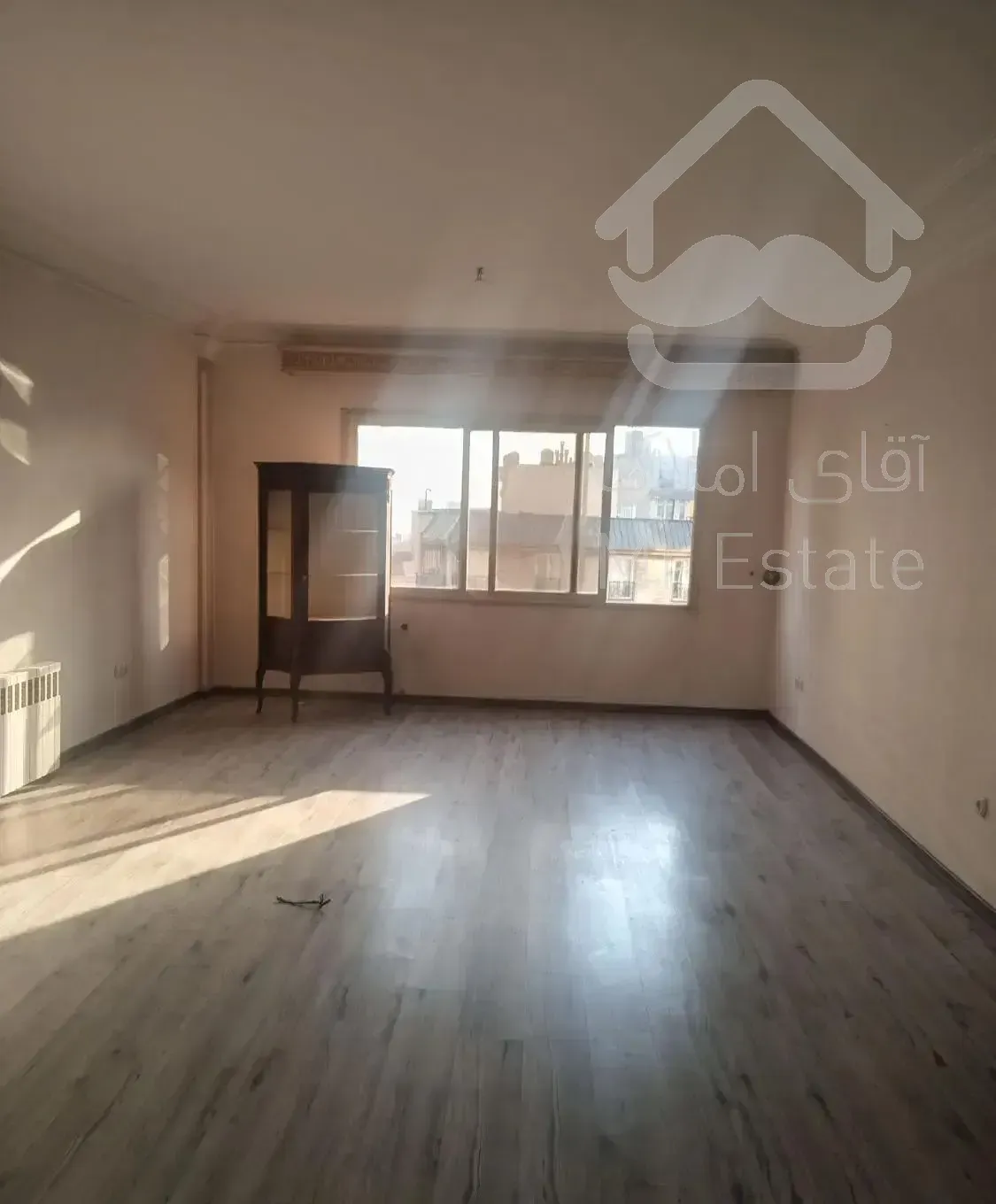 آپارتمان ۱۷۰ متری کامرانیه شمالی