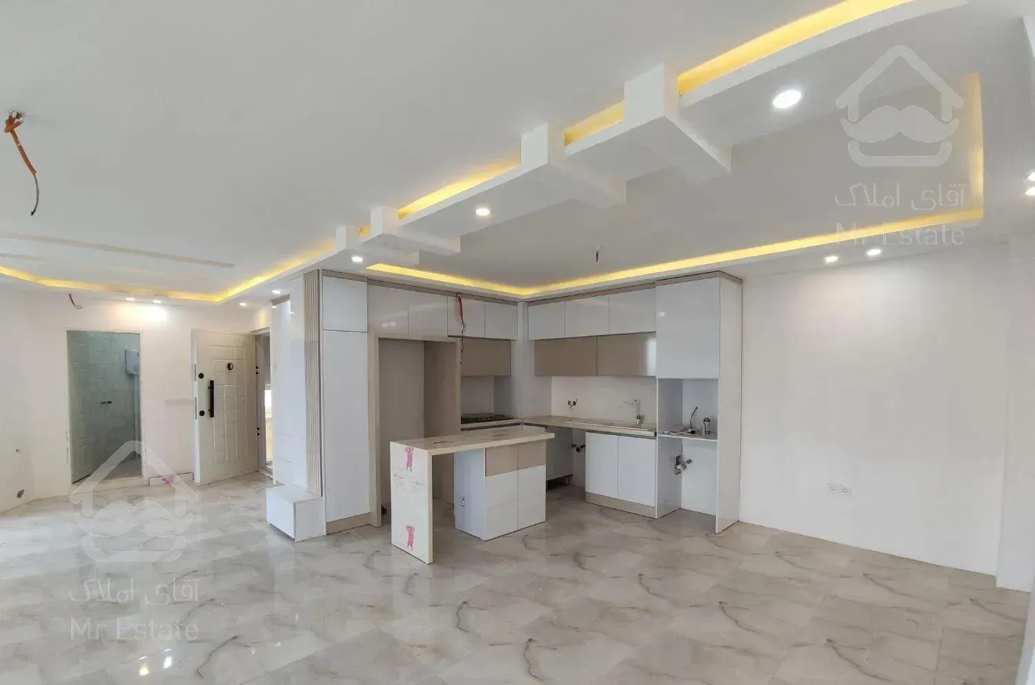 رهن آپارتمان تک واحدی ۱۱۰متری نوساز در خ مطهری