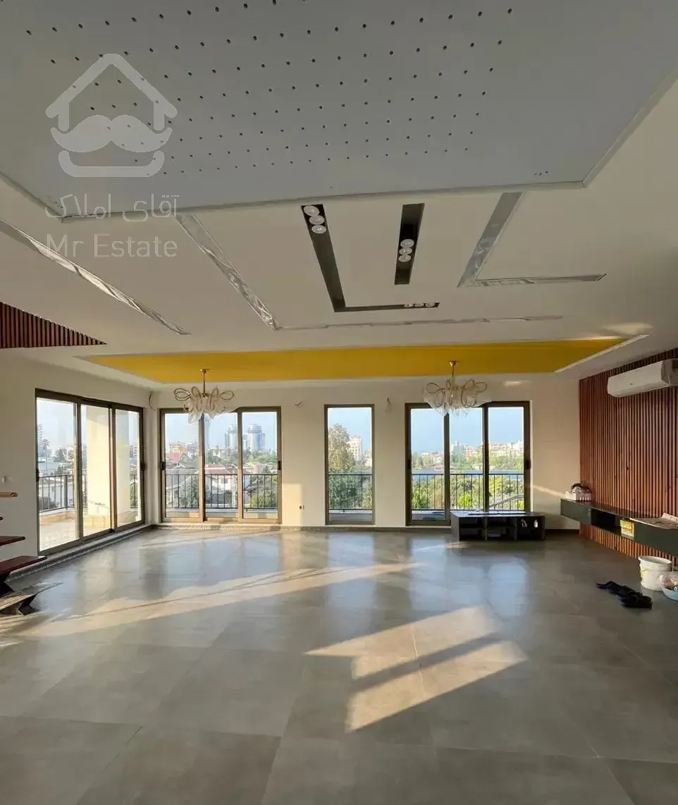 رهن آپارتمان۲۴۰متری با استخر و روف اختصاصی(متل قو)