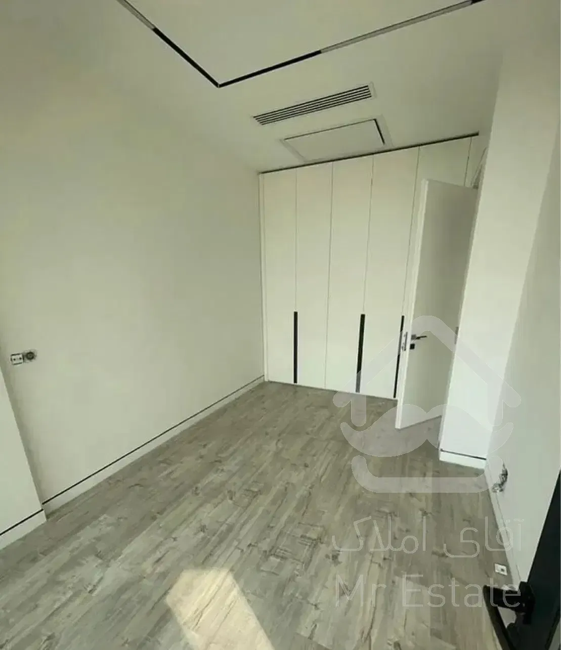 آپارتمان ۲۳۰ متر اقدسیه متریال برند