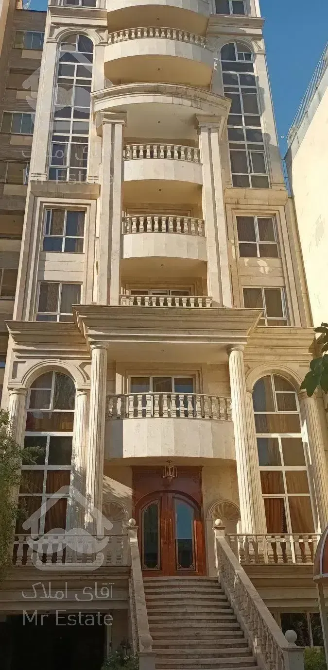 اپارتمان۲۴۰متری دوتراس تک واحد در برج باغ برند