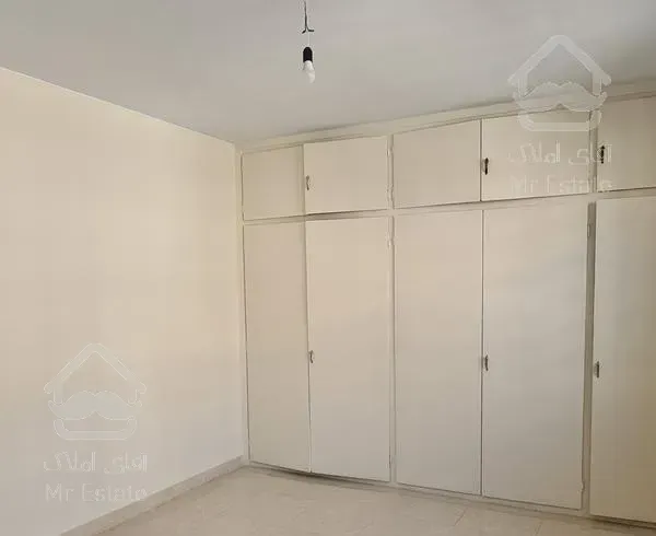 ملک کاملا دنج و بازسازی شده